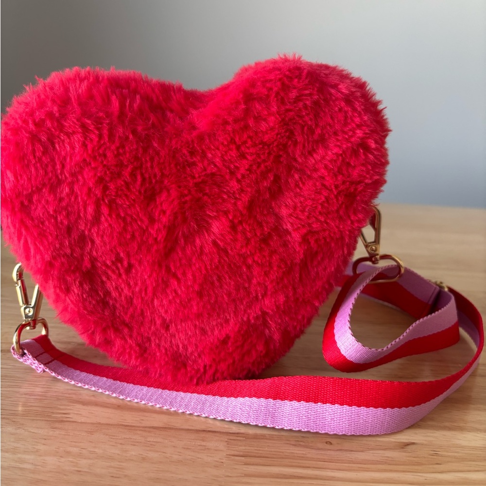 Heart-Shaped Crossbody Bag